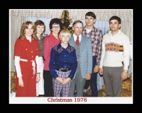 1976-12-Christmas Card Picture Mom-Dad Scott.jpg